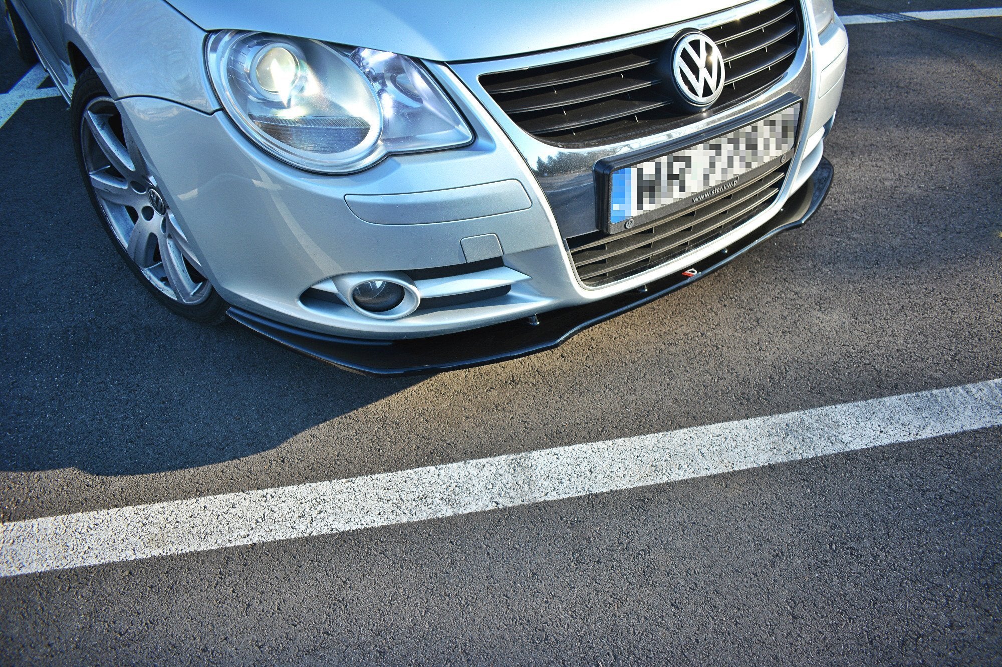 Maxton Design Street+ Spoilerlippe Front Ansatz V.1 passend für VW EOS schwarz Hochglanz