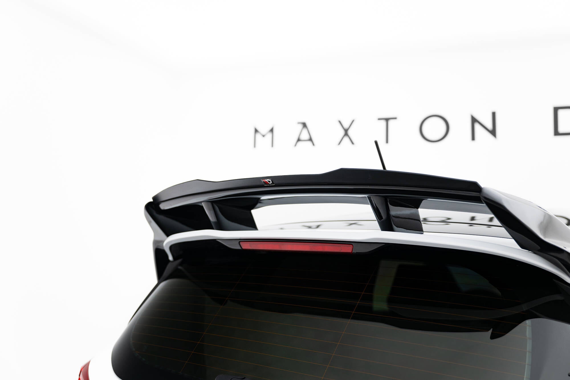 Maxton Design Spoiler CAP passend für Ford Fiesta ST / ST-Line Mk8 / Mk8 Facelift (Für Spoiler FO-FI-8-ST-FH1FP) schwarz Hochglanz