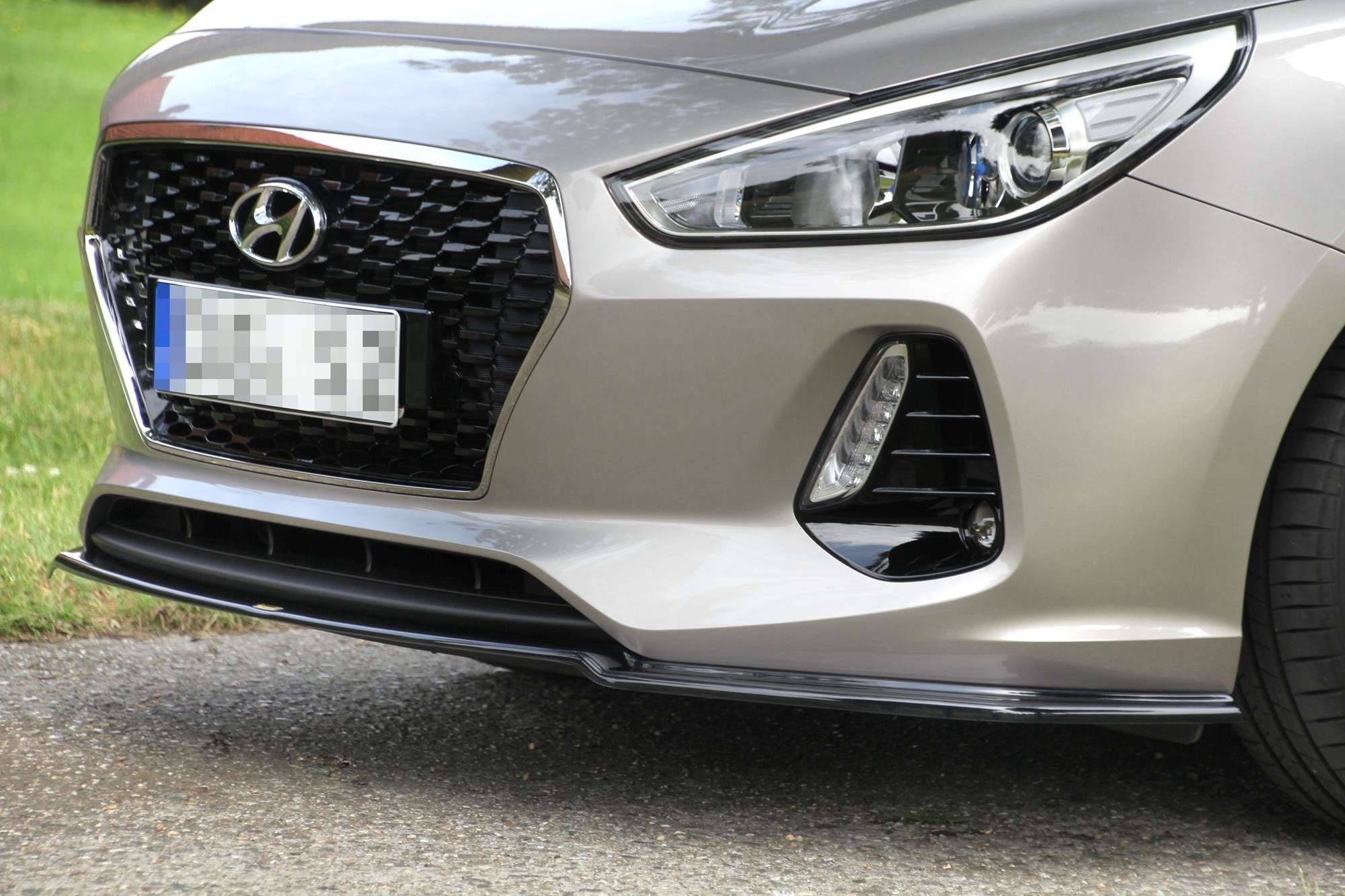 Maxton Design Street+ Spoilerlippe Front Ansatz V.1 passend für HYUNDAI I30 MK3 HATCHBACK schwarz Hochglanz