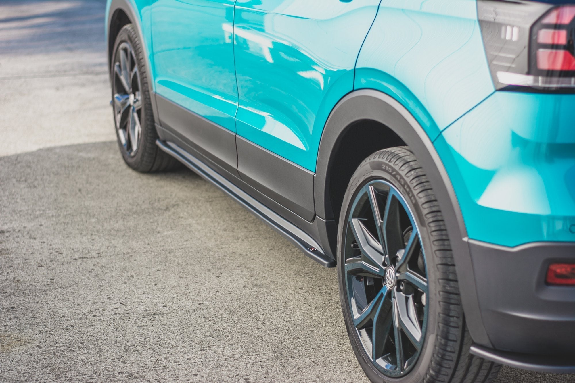 Maxton Design Street+ Seitenschweller Leisten passend für VW T-Cross schwarz Hochglanz