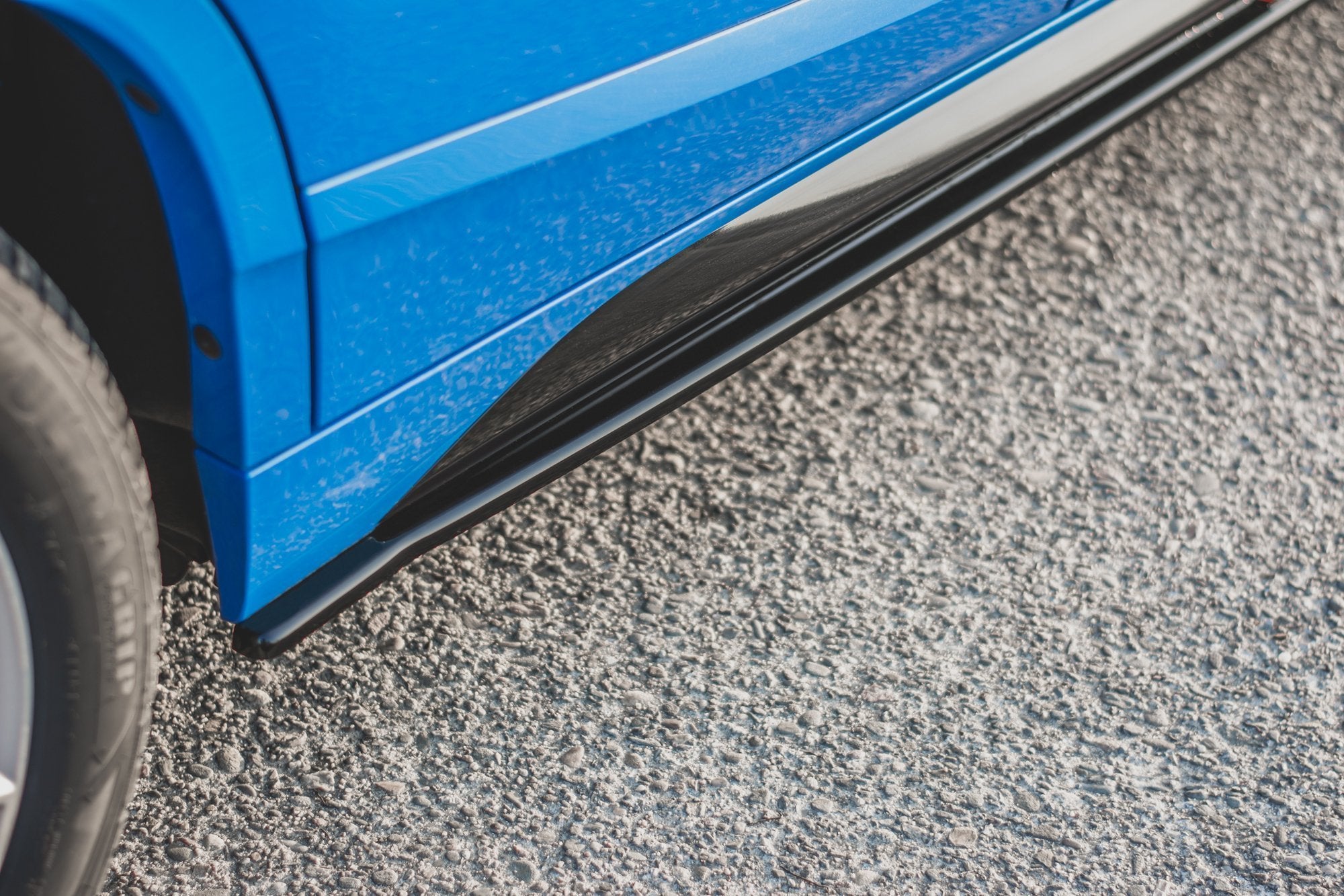 Maxton Design Street+ Seitenschweller Leisten passend für BMW X2 F39 M-Paket schwarz Hochglanz