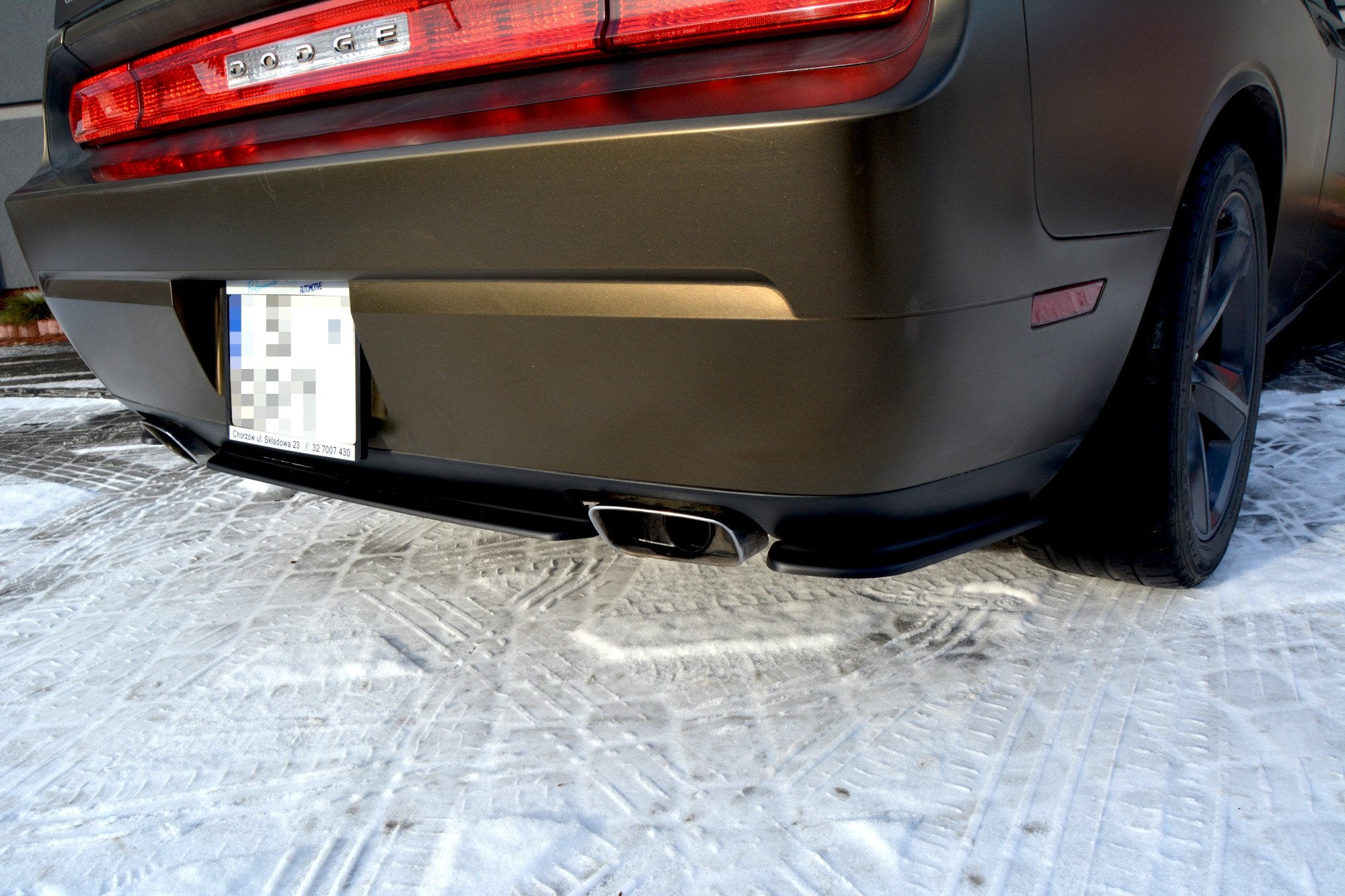 Maxton Design Heck Ansatz Flaps Diffusor passend für DODGE CHALLENGER MK3. PHASE-I SRT8 COUPE schwarz Hochglanz