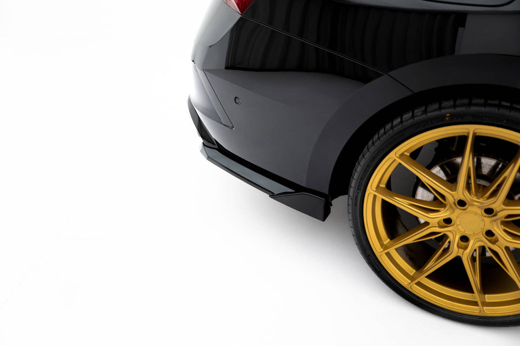 Maxton Design Heck Ansatz Flaps Diffusor V.6 passend für Skoda Octavia RS Liftback / Combi Mk4 / Mk4 Facelift schwarz Hochglanz