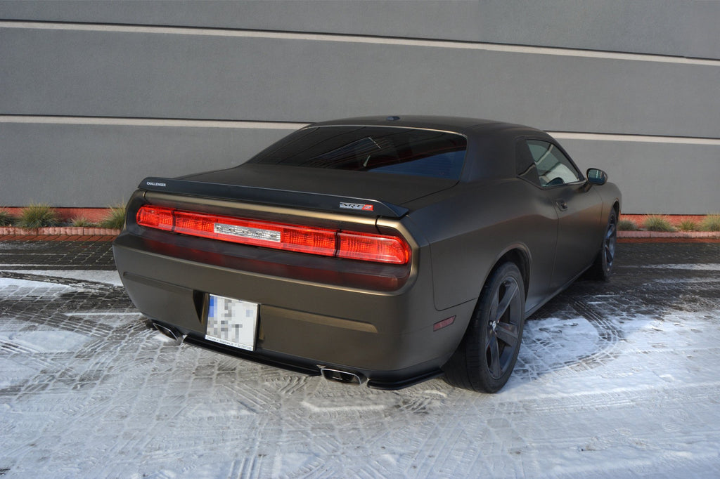Maxton Design Heck Ansatz Flaps Diffusor passend für DODGE CHALLENGER MK3. PHASE-I SRT8 COUPE schwarz Hochglanz