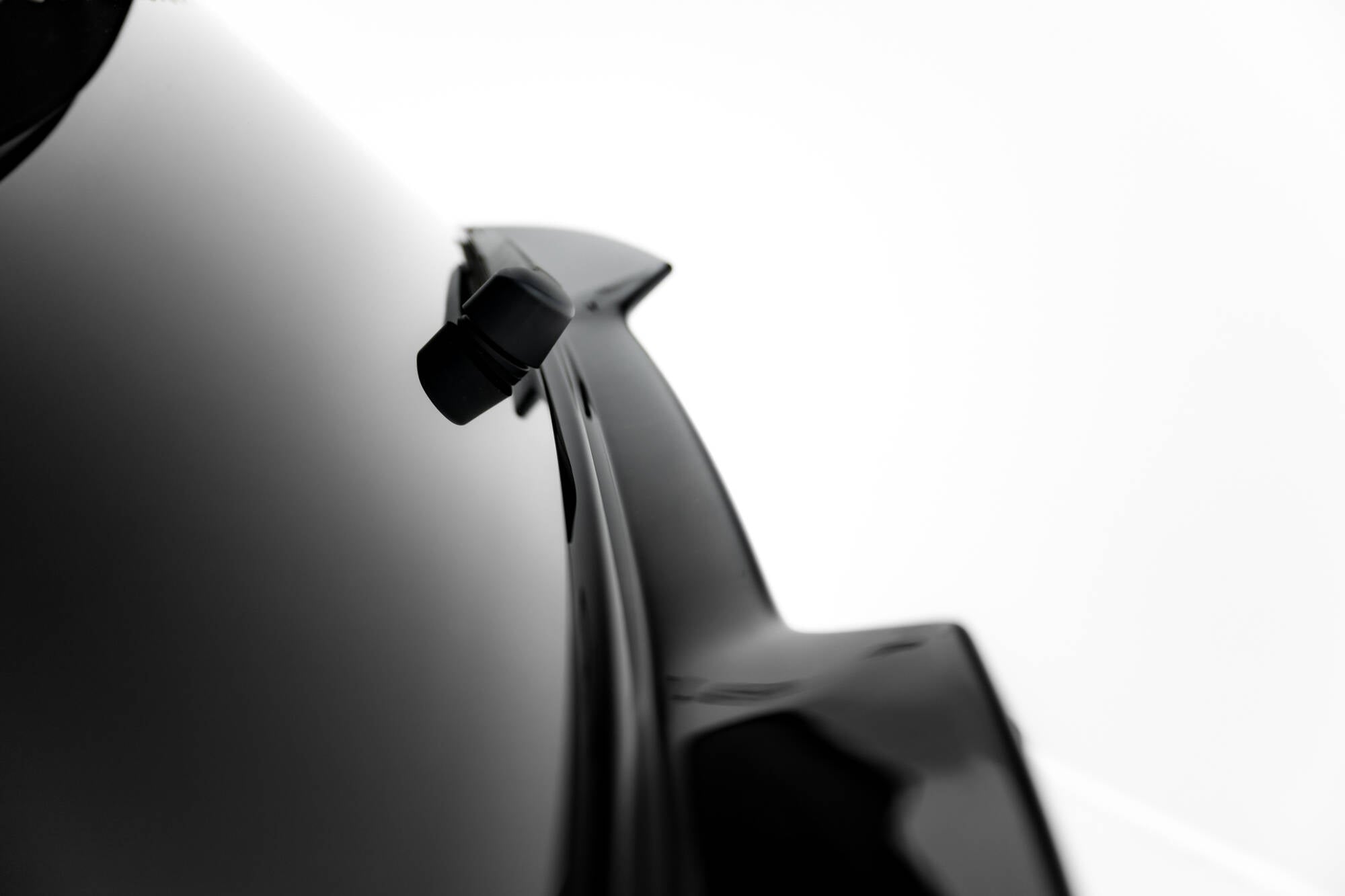 Maxton Design Niedriger Spoiler CAP 3D passend für VW Golf R Mk8 Facelift schwarz Hochglanz