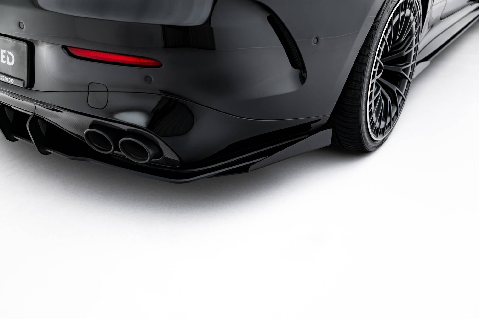 Maxton Design Hintere Seiten Flaps passend für Mercedes-AMG CLE 53 C236 schwarz Hochglanz