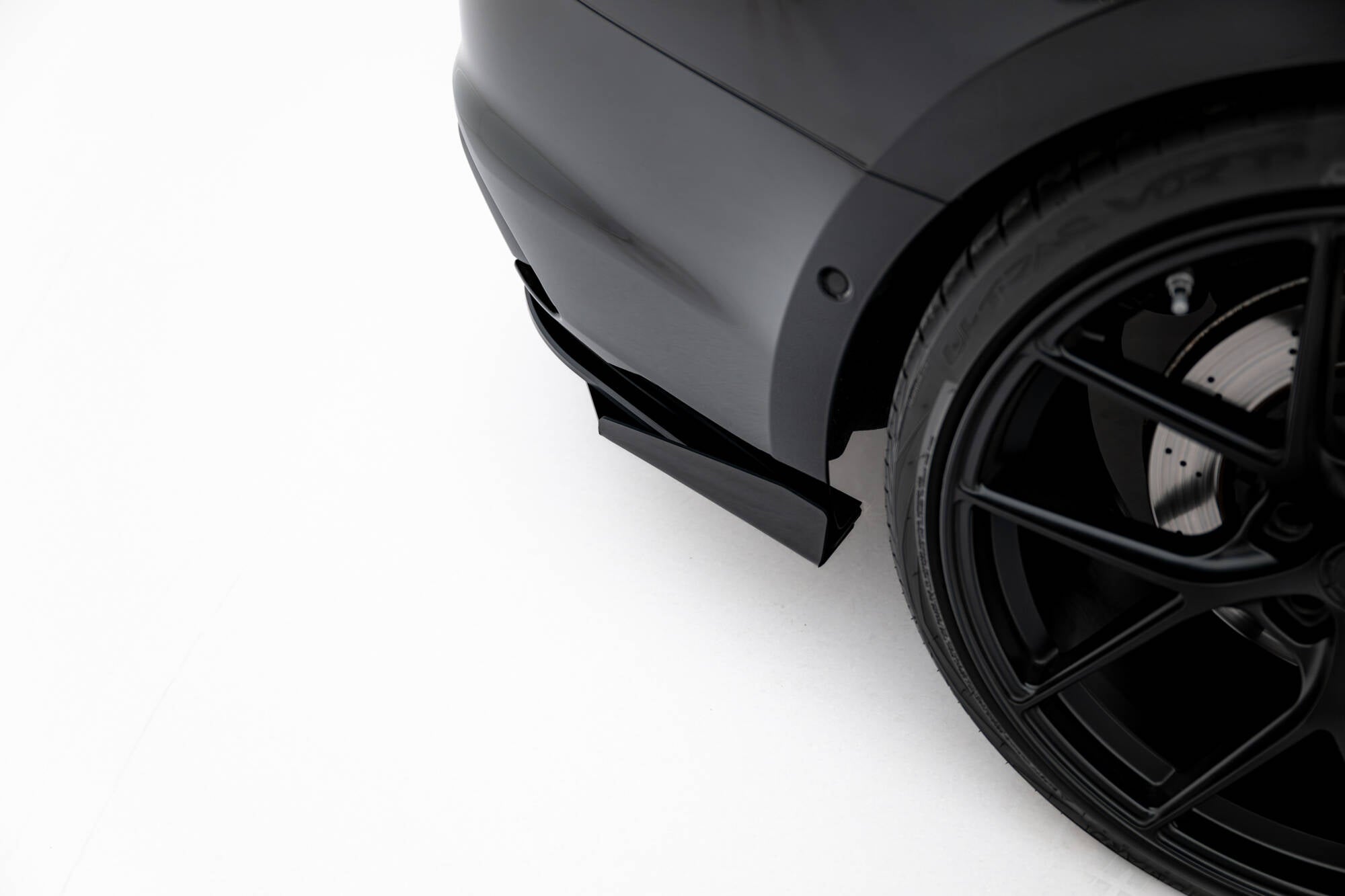 Maxton Design Street Pro Heck Ansatz Flaps Diffusor + Flaps passend für Ford Audi RS5 Coupe / Sportback F5 schwarz Hochglanz