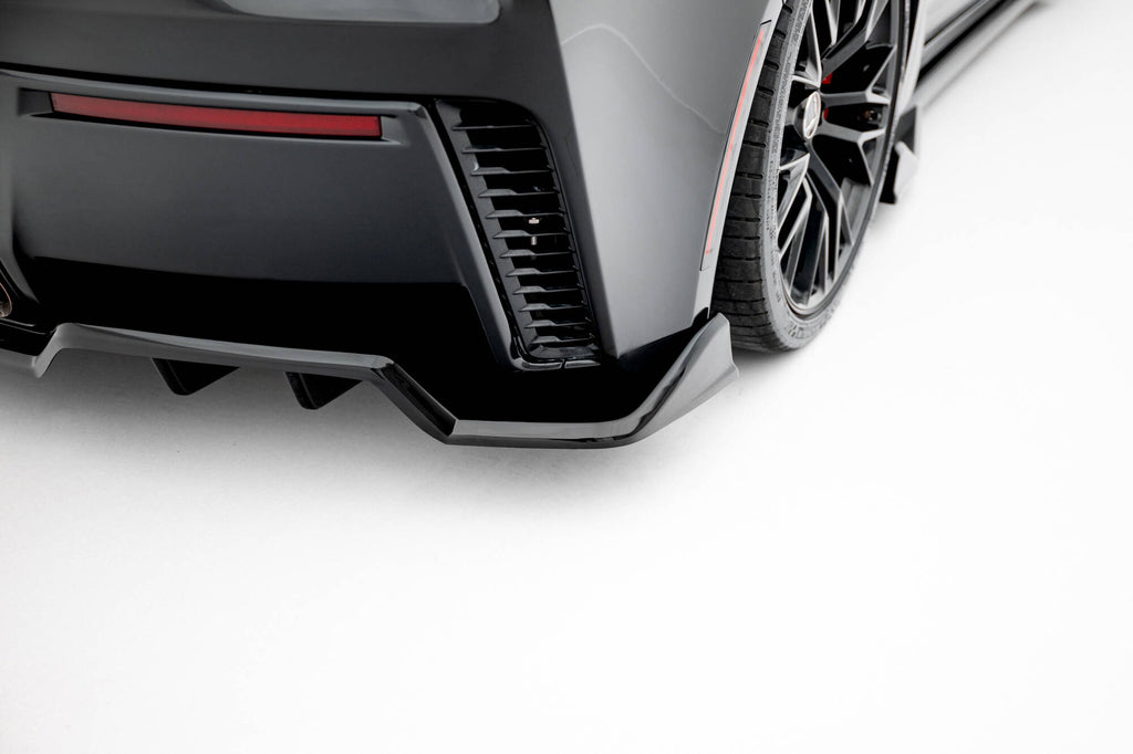 Maxton Design Mittlerer Diffusor Heck Ansatz DTM Look passend für Chevrolet Corvette Z06 C7 schwarz Hochglanz