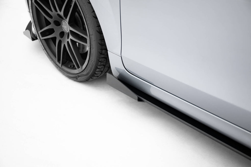 Maxton Design Seitenschweller Flaps passend für Audi TT S / TT S-Line 8J Facelift schwarz Hochglanz