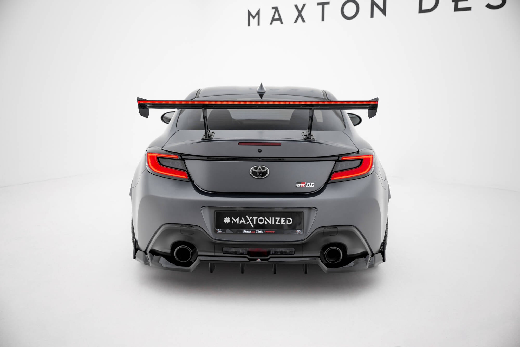 Maxton Design Carbon Spoiler With Internal Brackets Uprights + LED Toyota GR86 / Subaru BRZ Mk2 für Toyota GR86 Mk1
