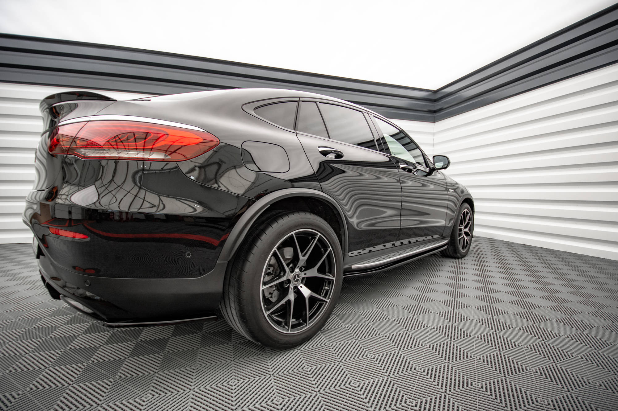 Maxton Design Street+ Seitenschweller Leisten passend für V.1 passend für Mercedes-Benz GLC Coupe AMG-Line C253 Facelift schwarz Hochglanz
