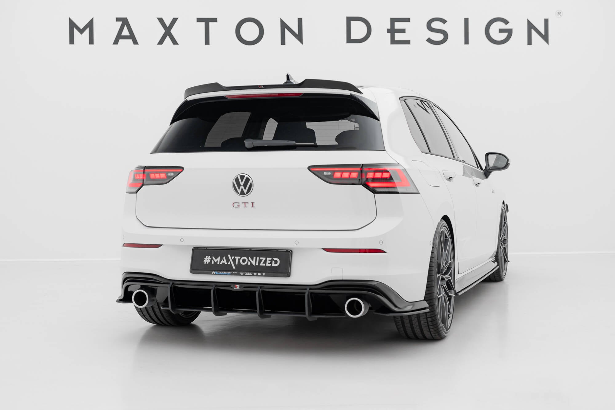 Maxton Design Street Pro Heck Ansatz Flaps Diffusor V.2 passend für VW Golf GTI Mk8