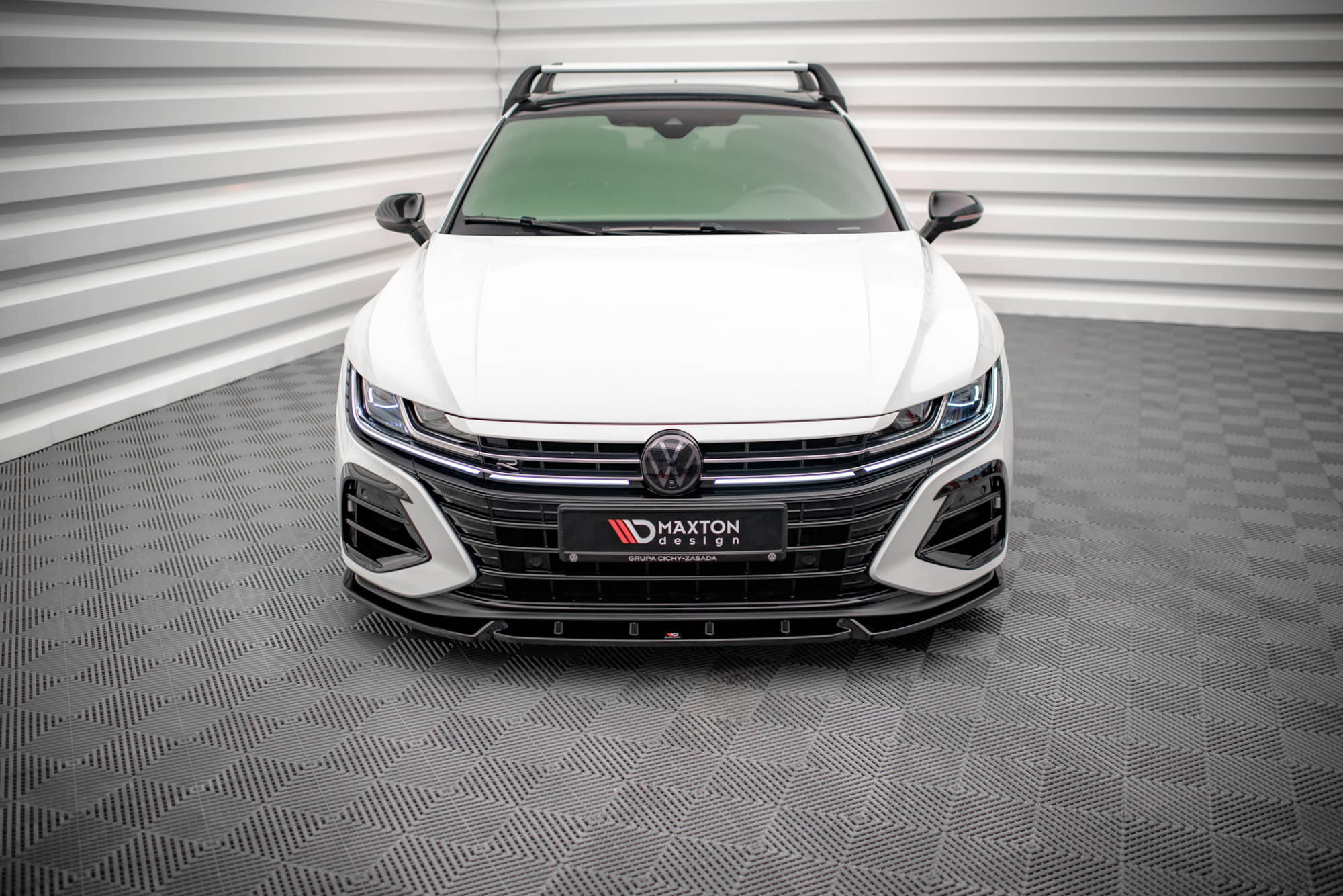 Maxton Design Street+ Spoilerlippe Front Ansatz V.2 passend für VW Arteon R Limousine / Shooting Brake Mk1 Facelift schwarz Hochglanz
