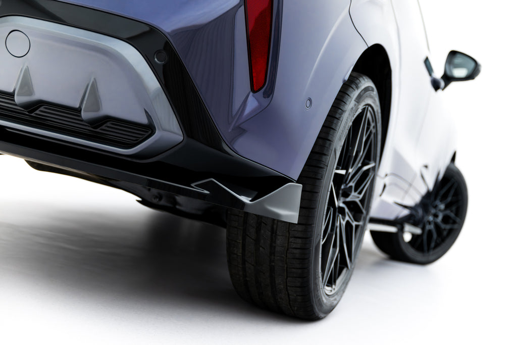 Maxton Design Street+ Mittlerer Diffusor RACE passend für V.1 Cupra Terramar Mk1 (Version ohne Anhängerkupplung) schwarz Hochglanz