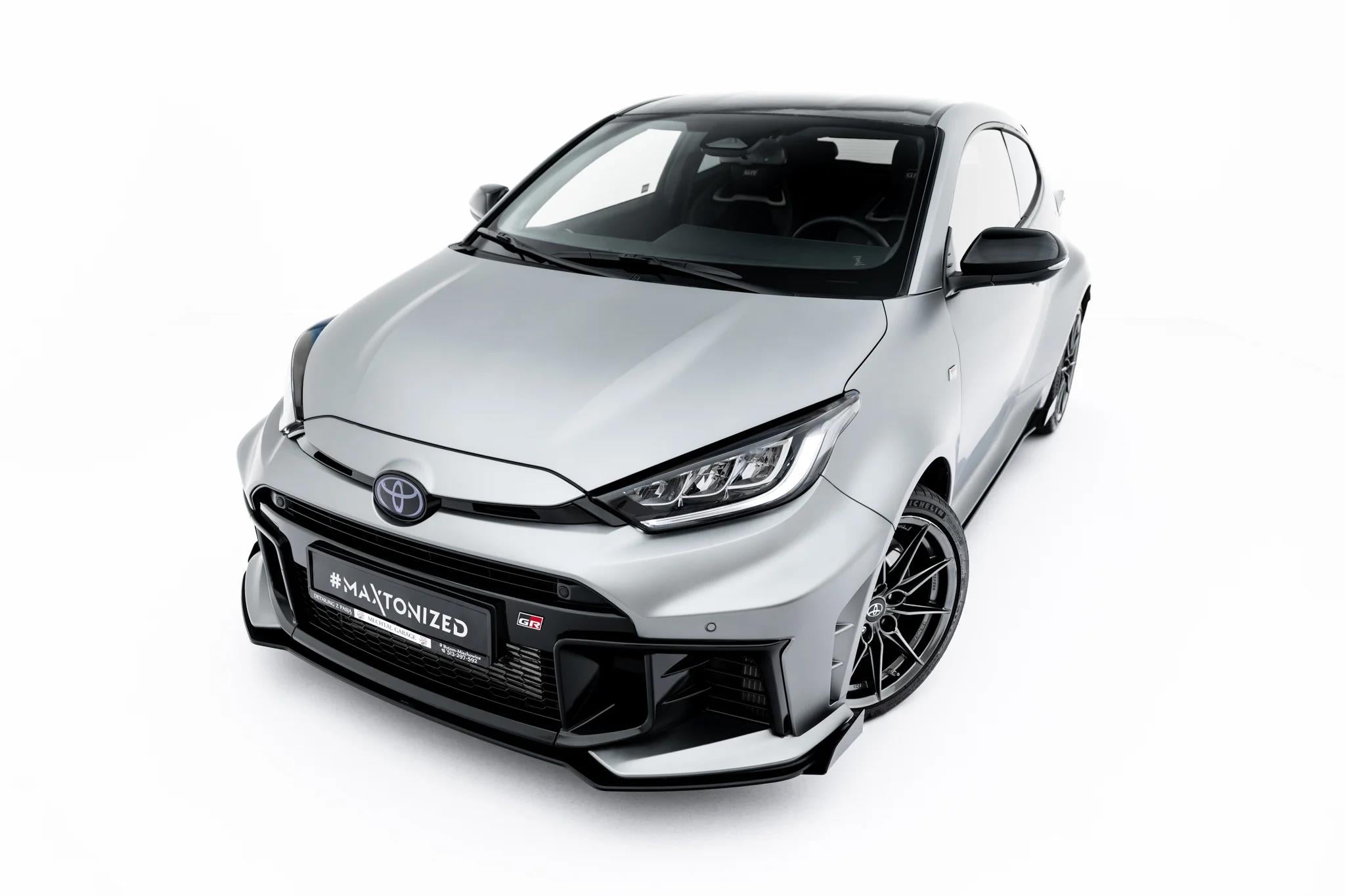 Maxton Design Street Pro Front Ansatz + Flaps für Toyota GR Yaris Mk4 Facelift schwarz Hochglanz