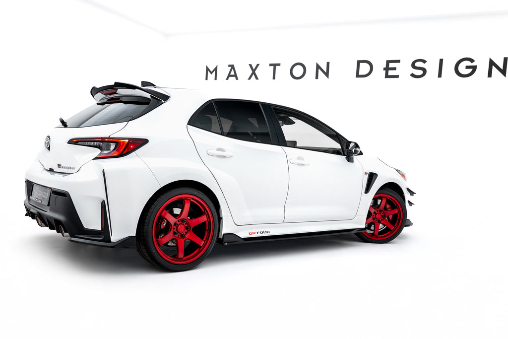 Maxton Design Street+ Seitenschweller Leisten V.2 passend für Toyota GR Corolla Mk12 schwarz Hochglanz