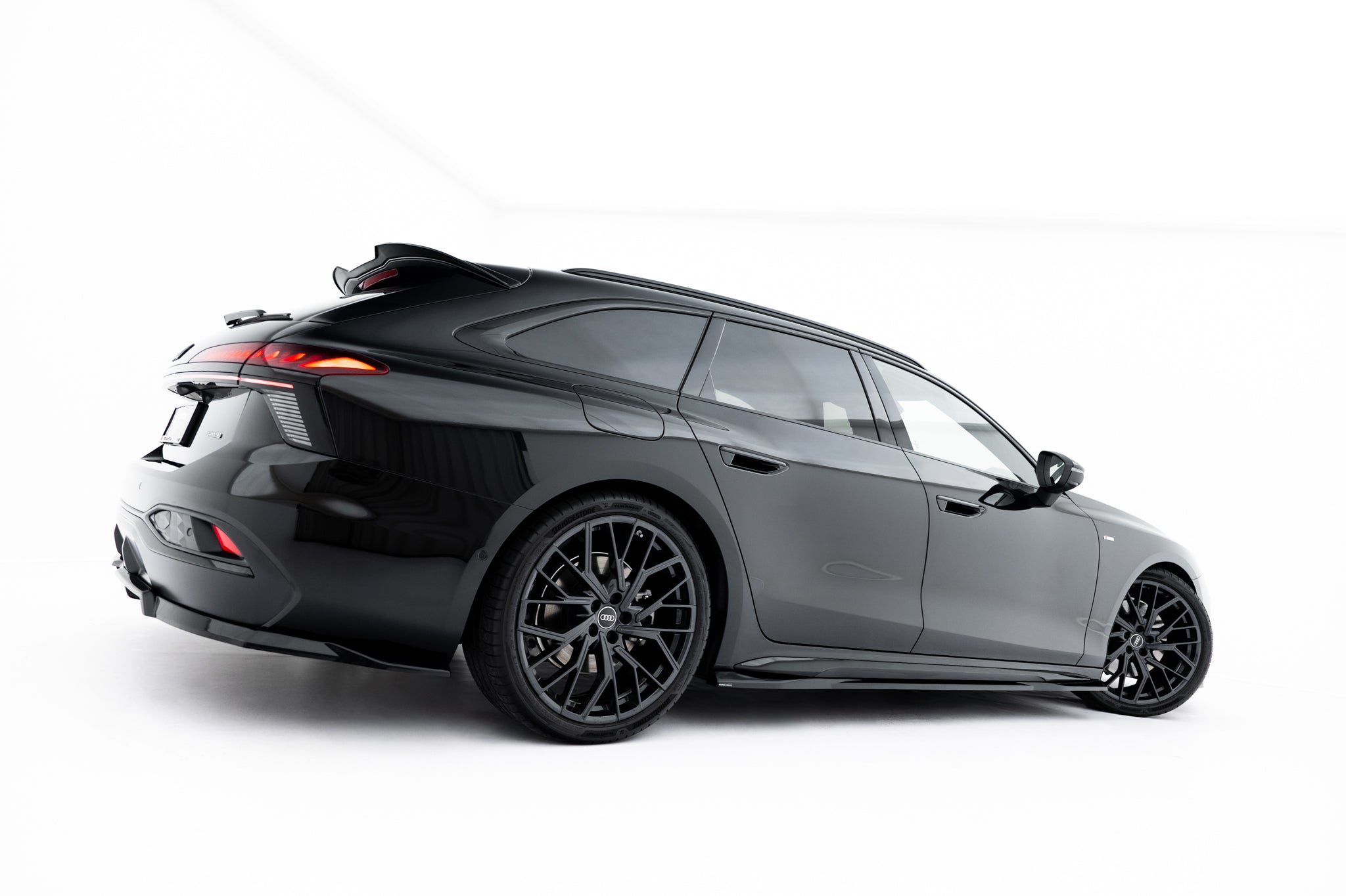 Maxton Design Street+ Seitenschweller Leisten passend für V.1 passend für Audi A6 S-Line C9 schwarz Hochglanz