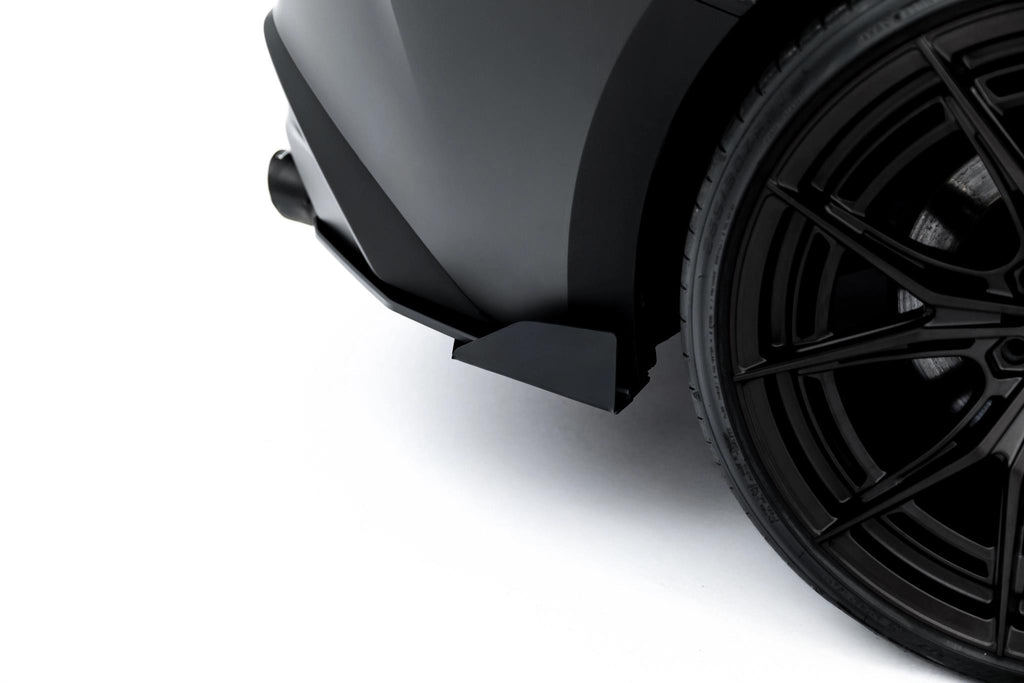 Maxton Design Hintere Seiten Flaps passend für Lexus IS 500 Mk3 Facelift 2 (XE30) schwarz Hochglanz