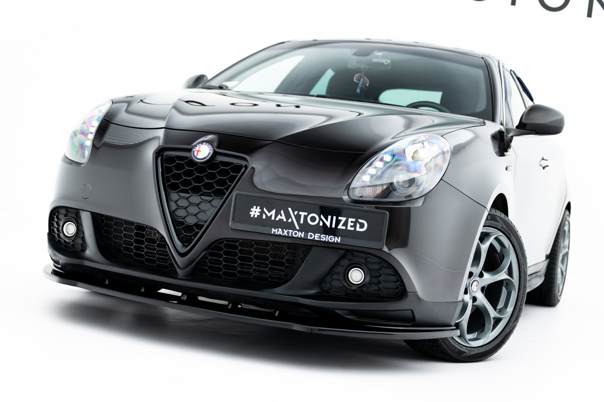 Maxton Design Street+ Spoilerlippe Front Ansatz passend für Alfa Romeo Giulietta Zender schwarz Hochglanz