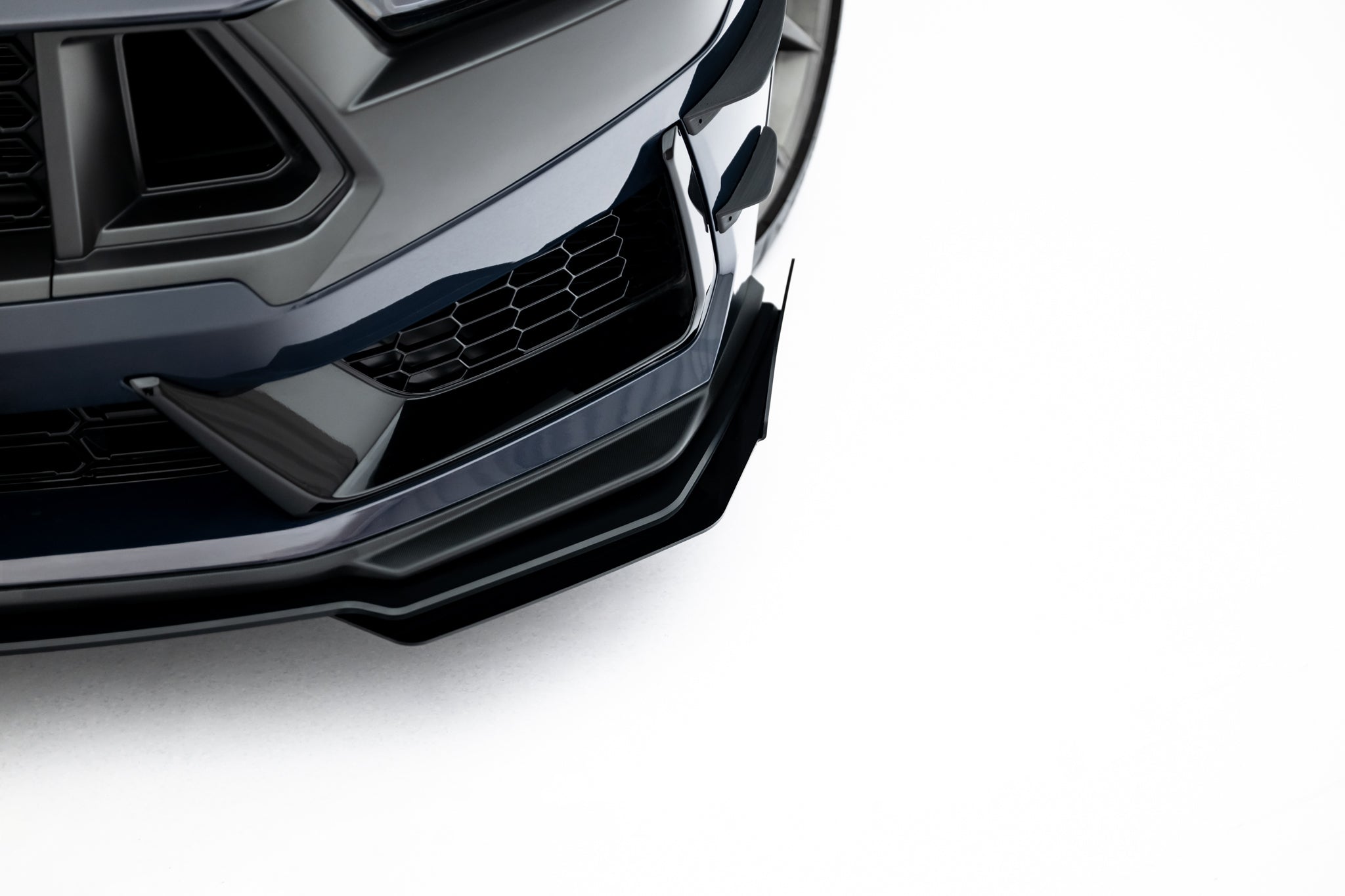 Maxton Design Front Stoßstange Flaps passend für Flaps Ford Mustang Dark Horse Mk7 schwarz Hochglanz