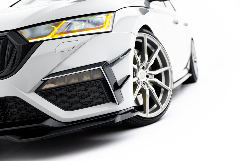 Maxton Design Stoßstangen Flaps Wings vorne Canards passend für Skoda Octavia RS Mk4