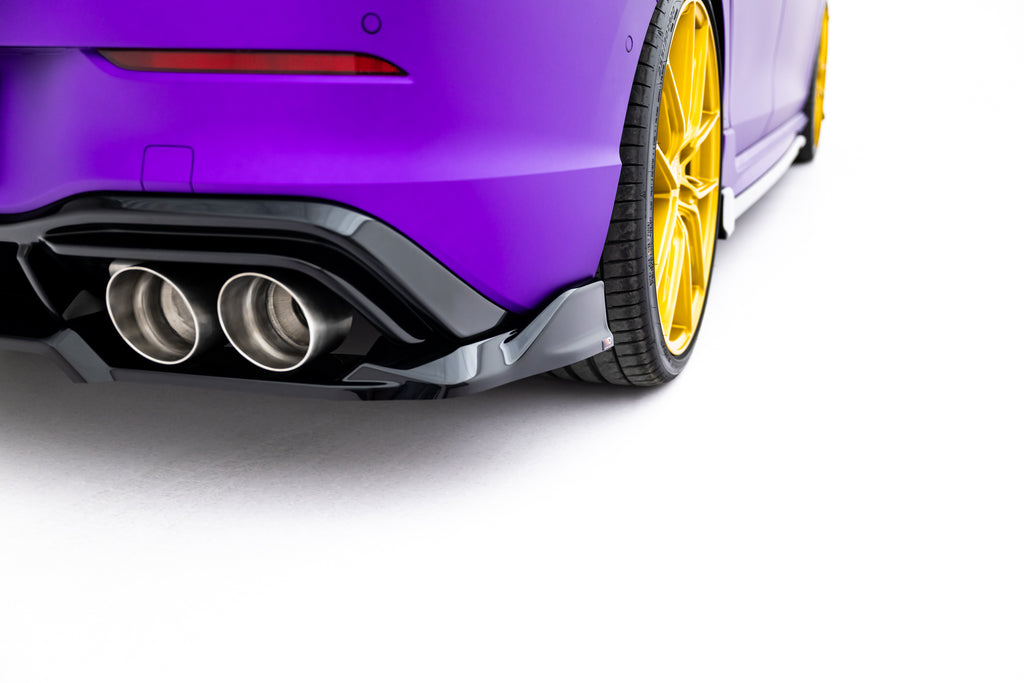 Maxton Design Street+ Mittlerer Diffusor RACE passend für V.1 VW Golf R Hatchback Mk8 / Mk8 Facelift schwarz Hochglanz