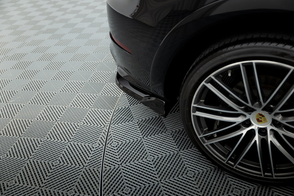 Maxton Design Heck Ansatz Flaps Diffusor passend für Porsche Cayenne Sport Design SUV / Coupe Mk3 schwarz Hochglanz
