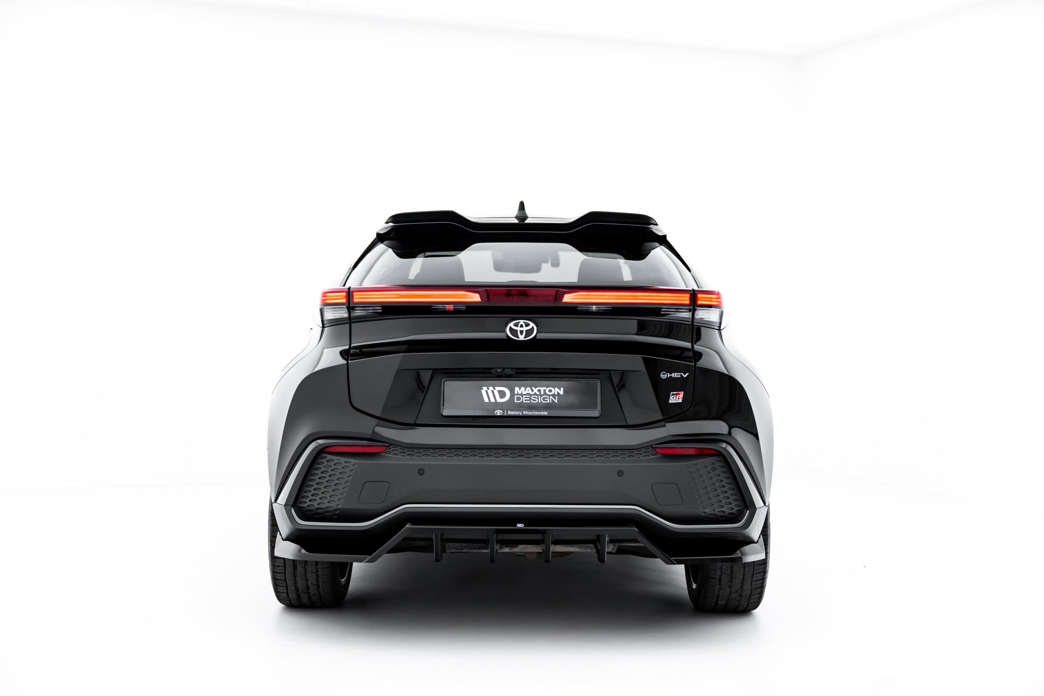 Maxton Design Spoiler CAP passend für Toyota C-HR Mk2 schwarz Hochglanz
