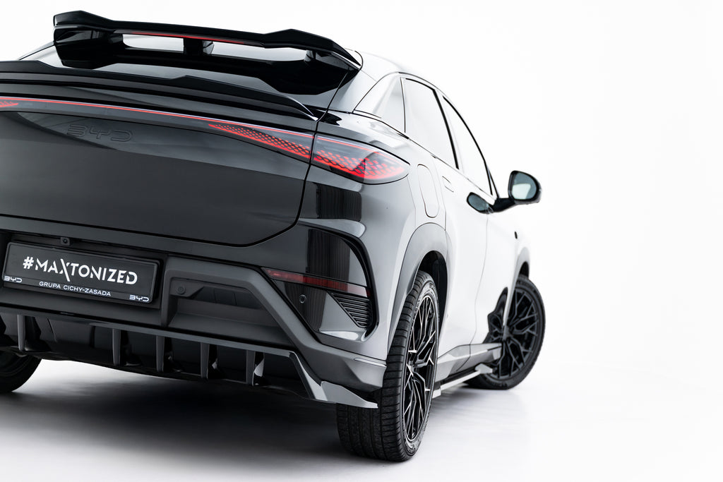 Maxton Design Street+ Mittlerer Diffusor RACE passend für BYD Sealion 7 Mk1 schwarz Hochglanz