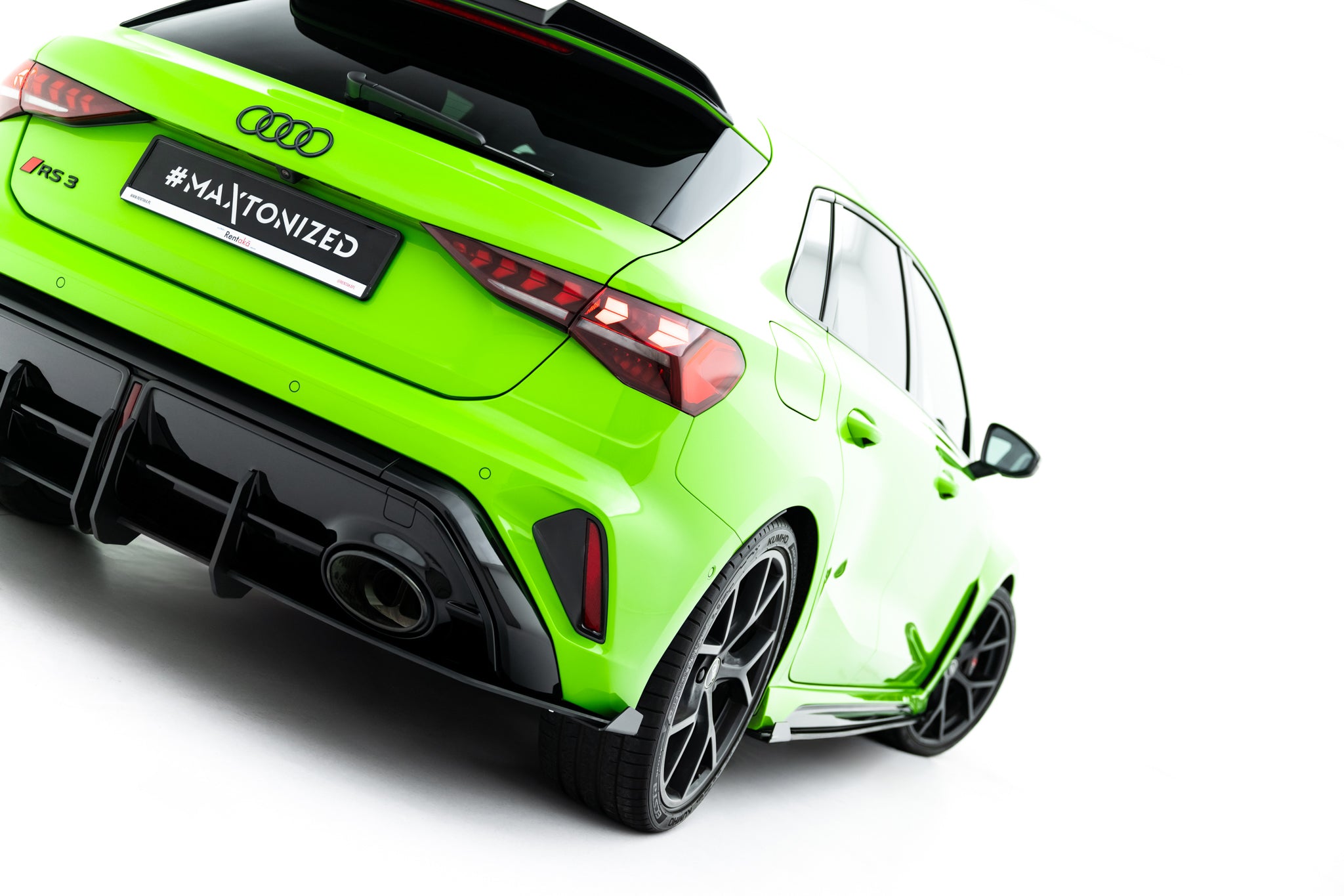 Maxton Design Street Pro Heckschürze + Flaps passend für Audi RS3 Sportback 8Y Facelift schwarz Hochglanz