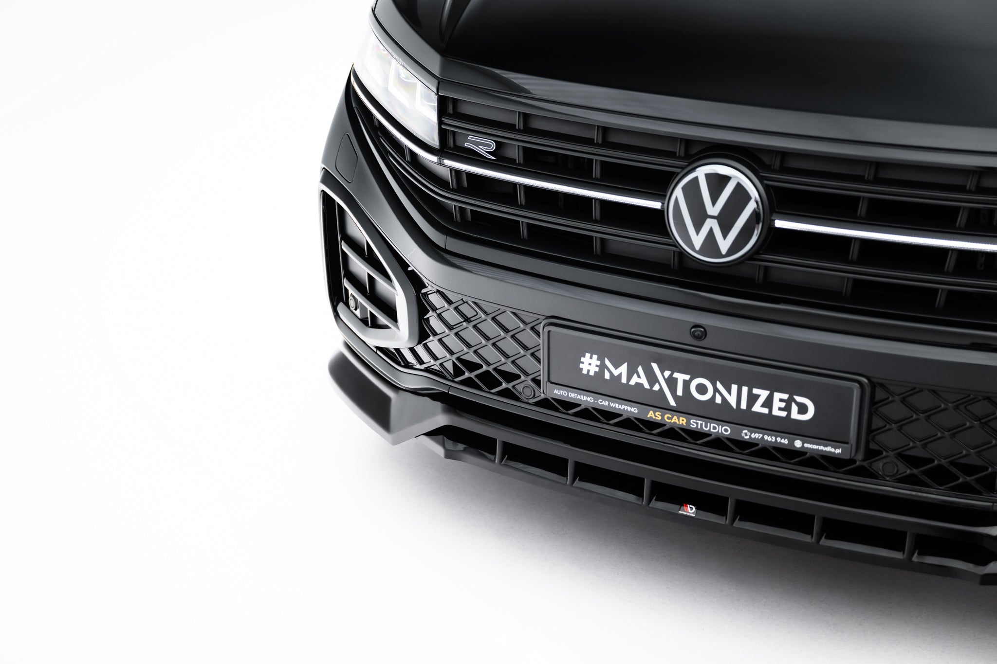 Maxton Design Street+ Spoilerlippe Front Ansatz passend für VW Touareg R-Line Mk3 Facelift schwarz Hochglanz