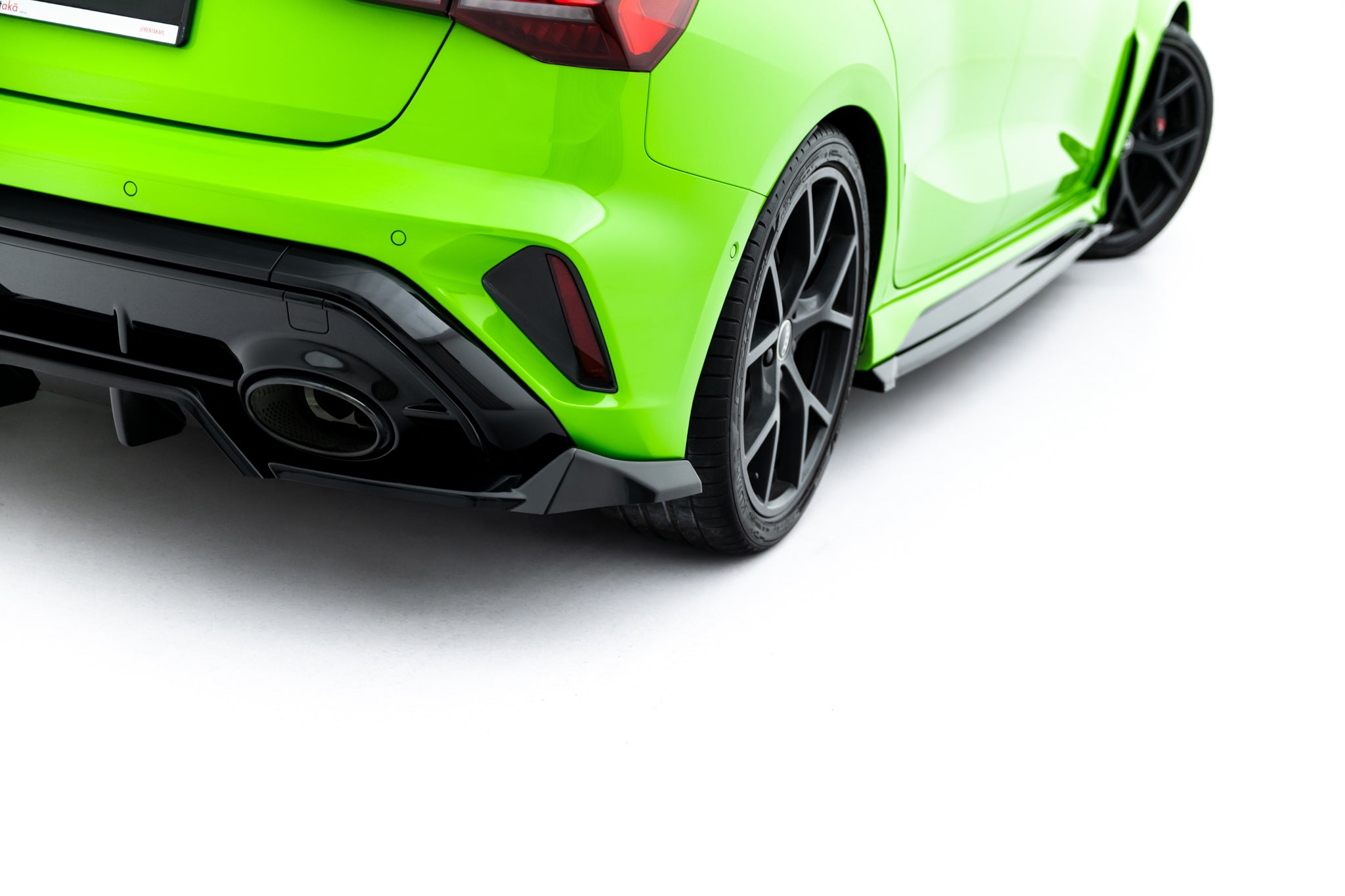 Maxton Design Street+ Mittlerer Diffusor RACE passend für V.1 Audi RS3 Sportback 8Y Facelift schwarz Hochglanz