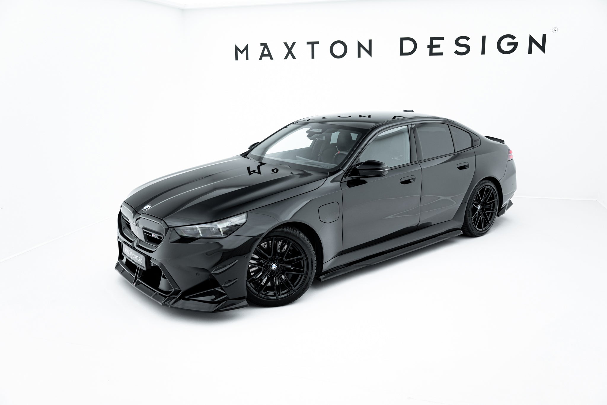 Maxton Design Street+ Seitenschweller Leisten passend für BMW M5 Limousine / Touring G90 schwarz Hochglanz