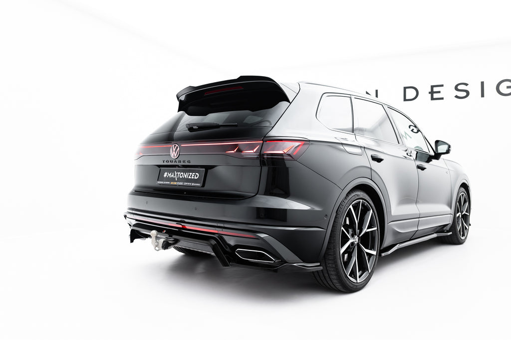 Maxton Design Street+ Mittlerer Diffusor RACE passend für VW Touareg R-Line Mk3 Facelift schwarz Hochglanz