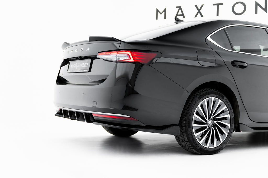 Maxton Design Heck Ansatz Flaps Diffusor V.2 passend für Skoda Superb Sportline Mk4 schwarz Hochglanz