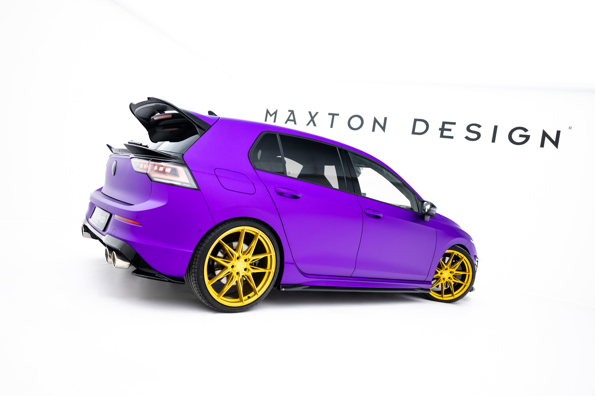 Maxton Design Heck Ansatz Flaps Diffusor V.8 passend für VW Golf R Hatchback Mk8 / Mk8 Facelift schwarz Hochglanz