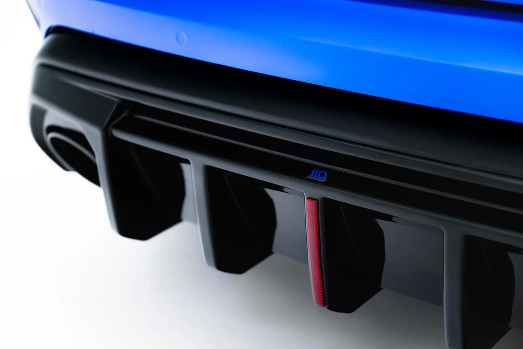 Maxton Design Diffusor Heck Ansatz passend für Audi RS3 Limousine 8Y Facelift (Version mit Originalreflektor) schwarz Hochglanz