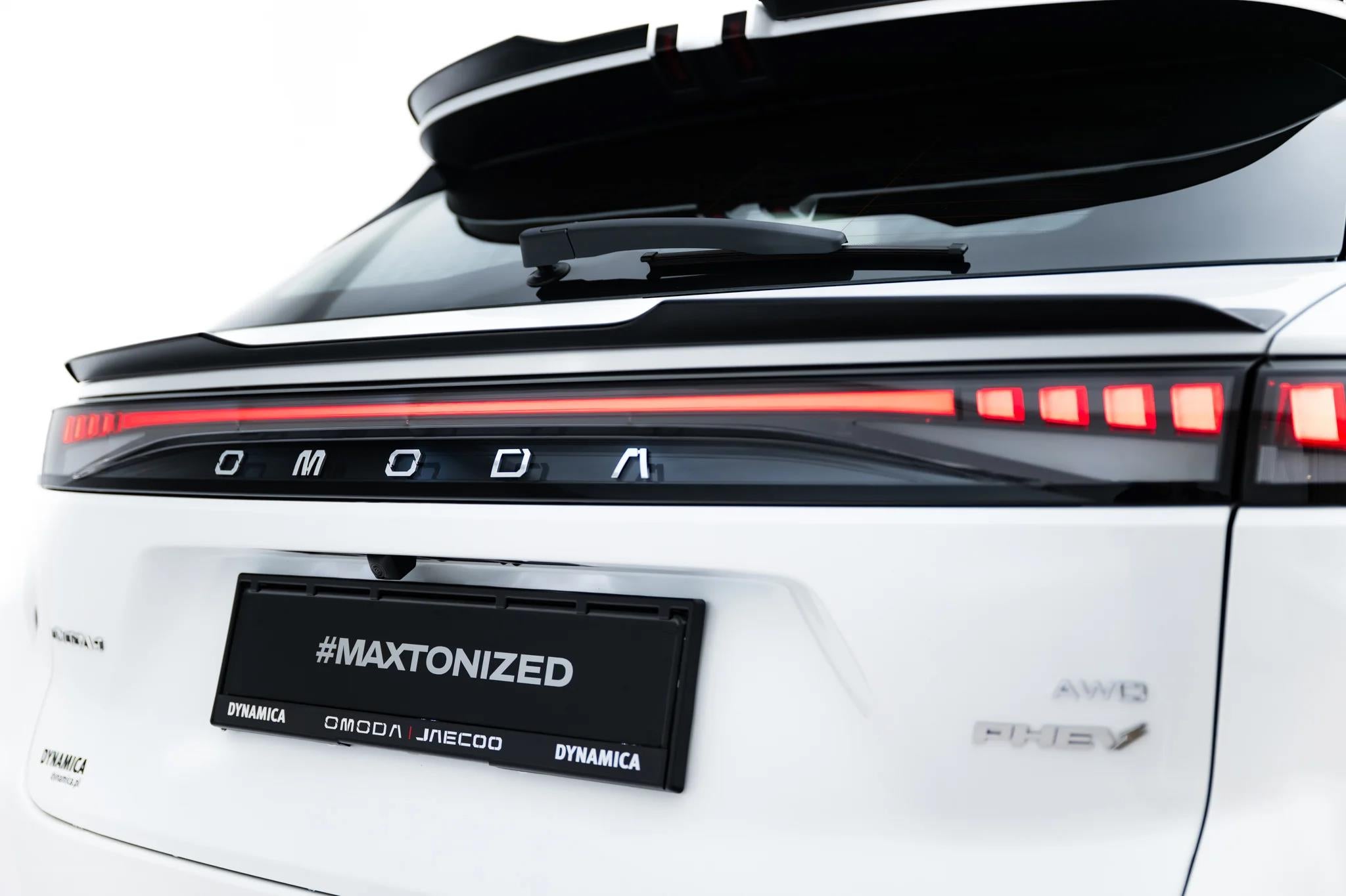 Maxton Design Niedriger Spoiler CAP passend für Omoda 9 Mk1 schwarz Hochglanz
