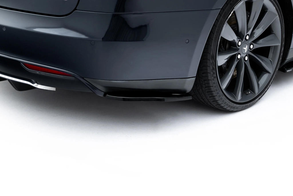 Maxton Design Heck Ansatz Flaps Diffusor V.2 passend für Tesla Model S Mk1 schwarz Hochglanz
