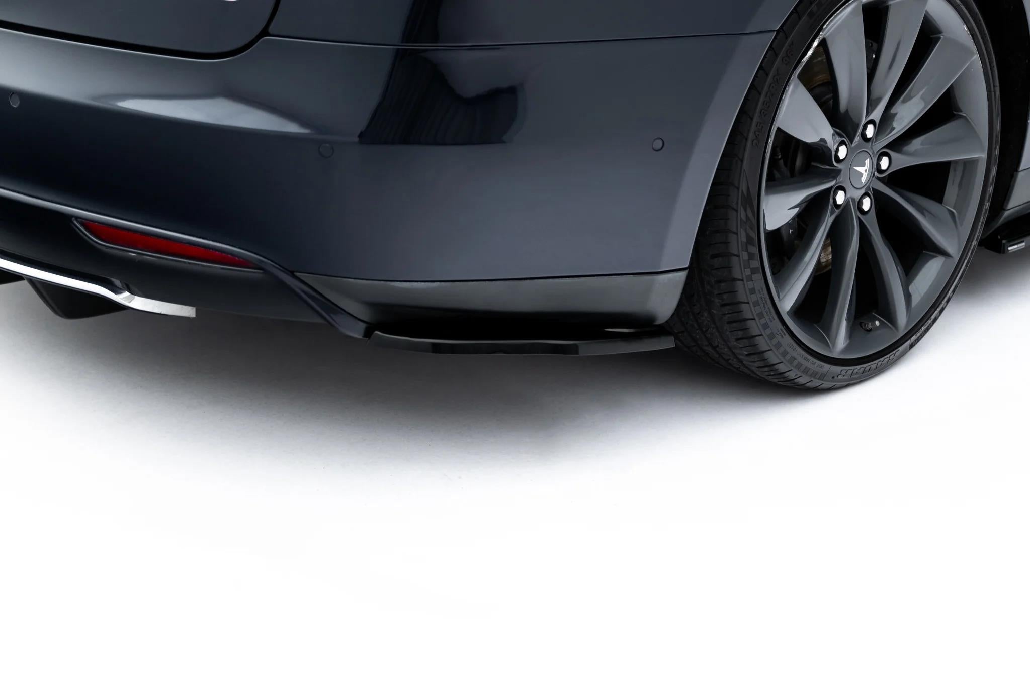 Maxton Design Heck Ansatz Flaps Diffusor V.2 passend für Tesla Model S Mk1 schwarz Hochglanz