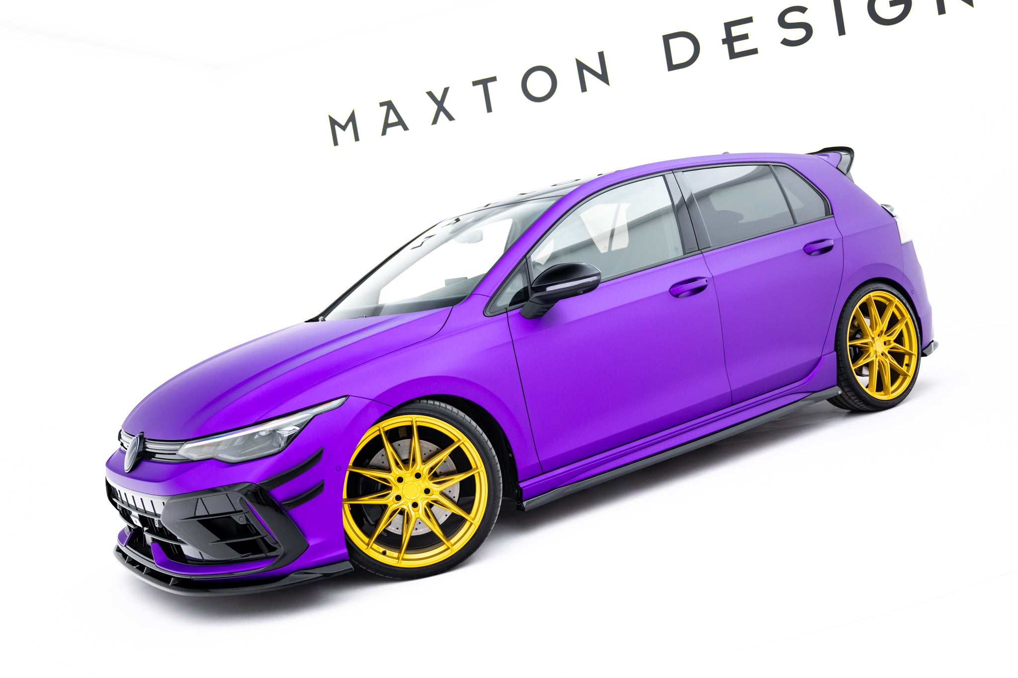 Maxton Design Street+ Seitenschweller Leisten passend für V.5 VW Golf R Hatchback Mk8 / Mk8 Facelift schwarz Hochglanz