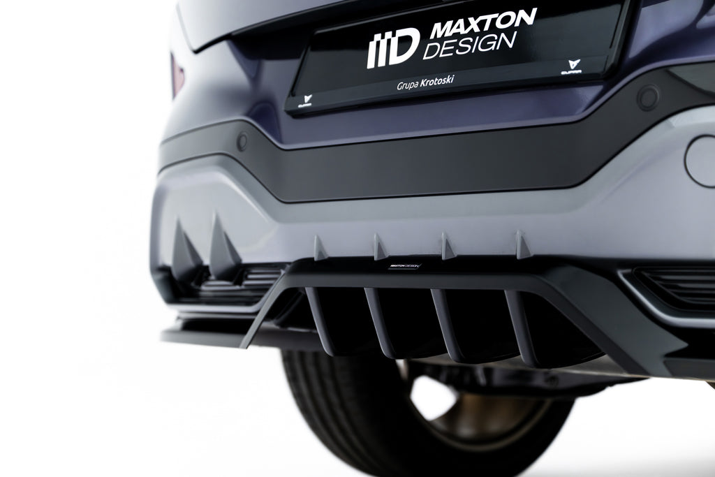 Maxton Design Street+ Mittlerer Diffusor RACE passend für V.1 Cupra Terramar Mk1 (Version ohne Anhängerkupplung) schwarz Hochglanz