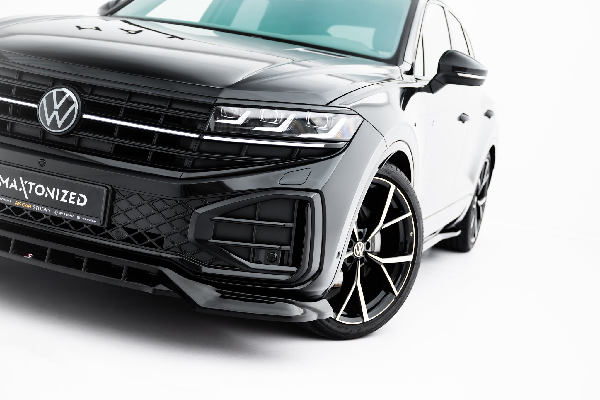 Maxton Design Street+ Spoilerlippe Front Ansatz passend für VW Touareg R-Line Mk3 Facelift schwarz Hochglanz