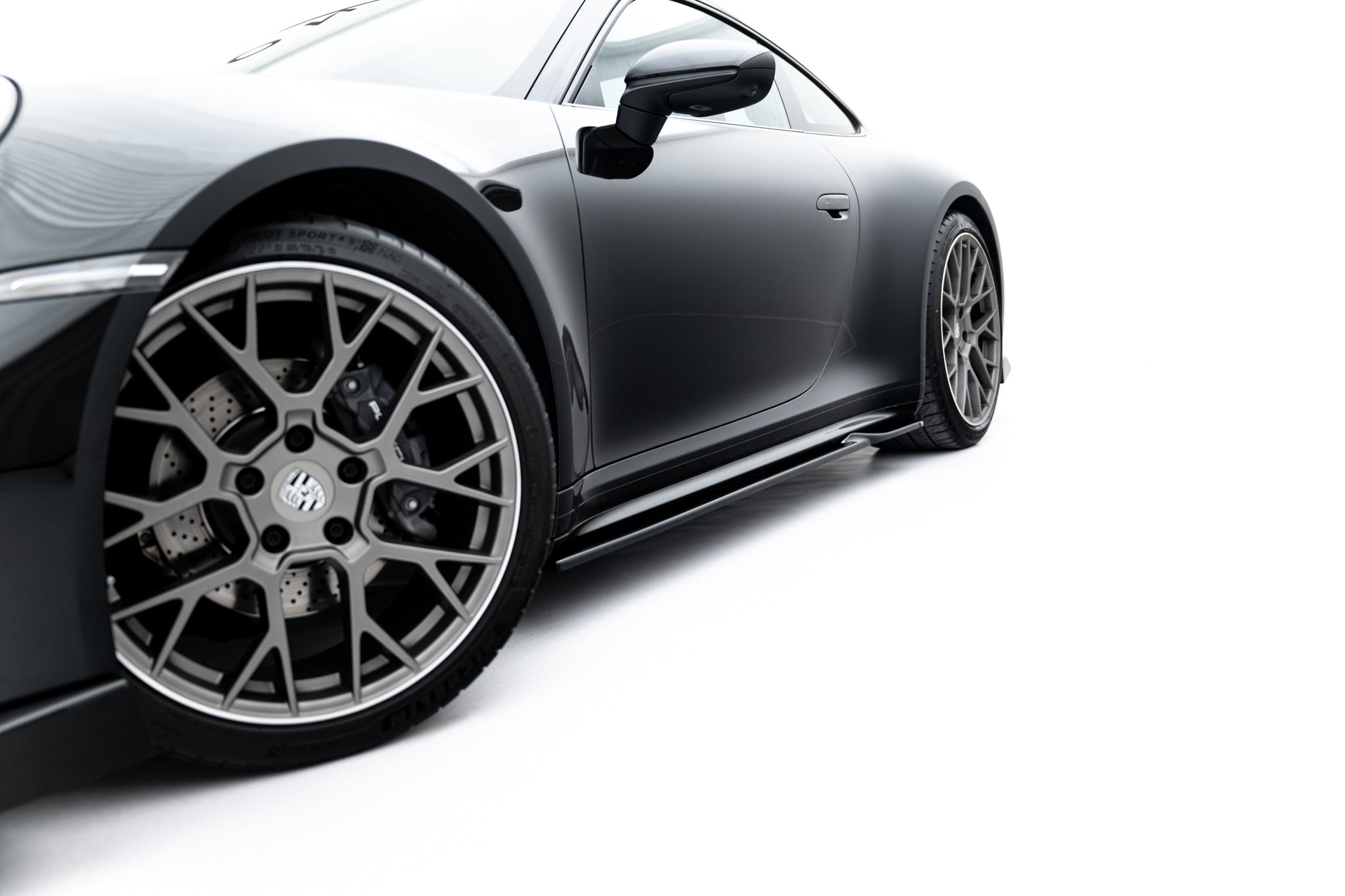 Maxton Design Street+ Seitenschweller Leisten passend für V.1 passend für Porsche 911 Carrera Sport Design 992 schwarz Hochglanz