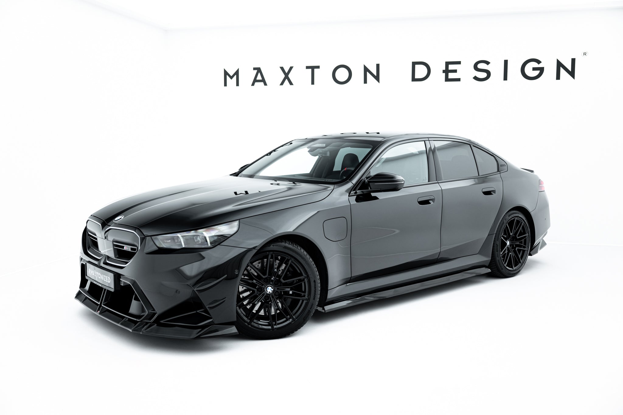 Maxton Design Street+ Seitenschweller Leisten passend für BMW M5 Limousine / Touring G90 schwarz Hochglanz