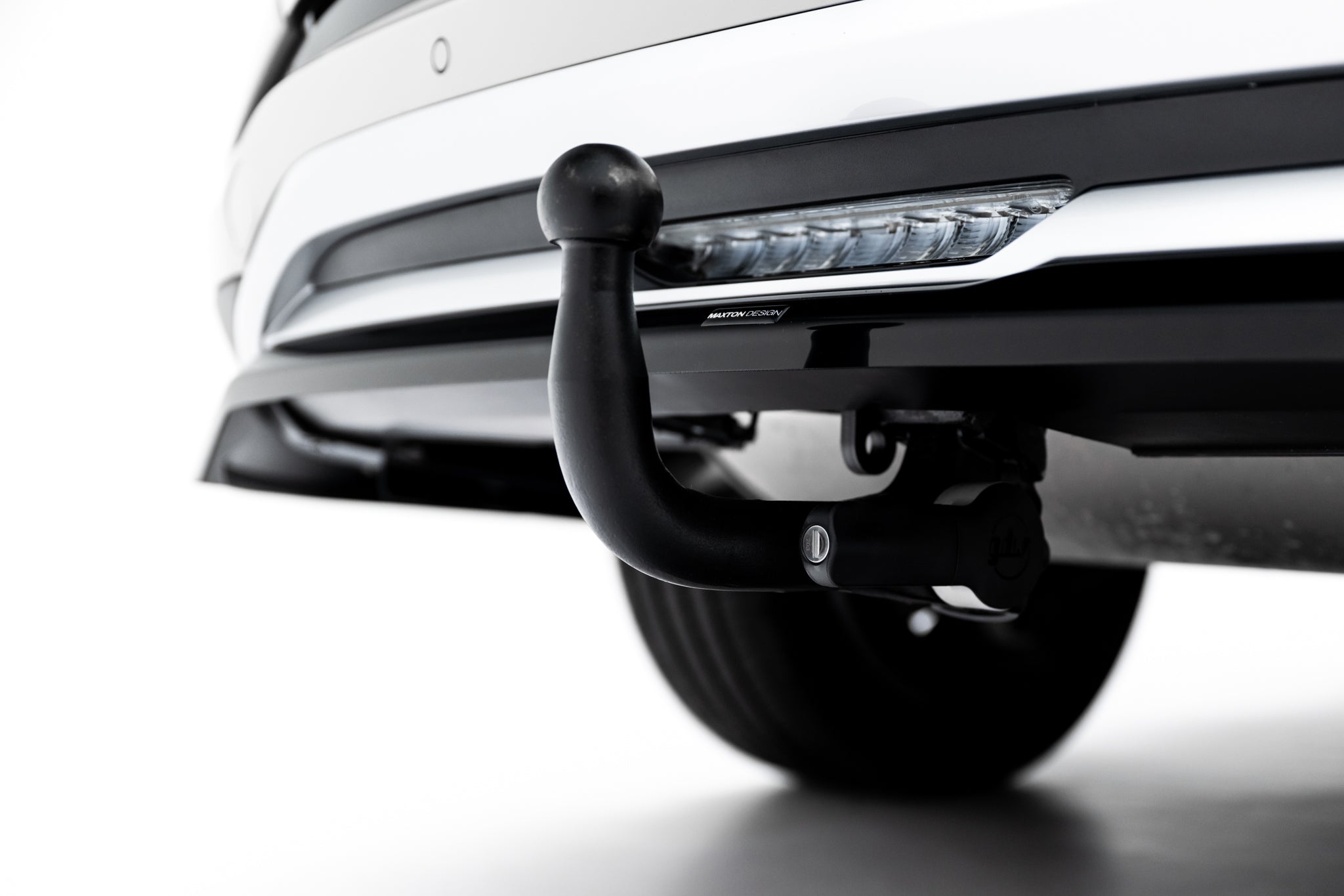 Maxton Design Street+ Mittlerer Diffusor RACE passend für BYD Seal U Mk1 schwarz Hochglanz