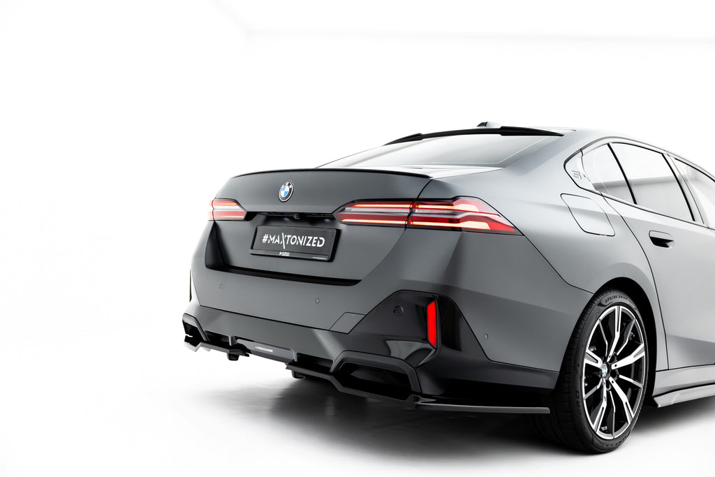 Maxton Design Heck Ansatz Flaps Diffusor V.2 passend für BMW 5er / i5 M-Paket Limousine / Touring G60 / G61 schwarz Hochglanz