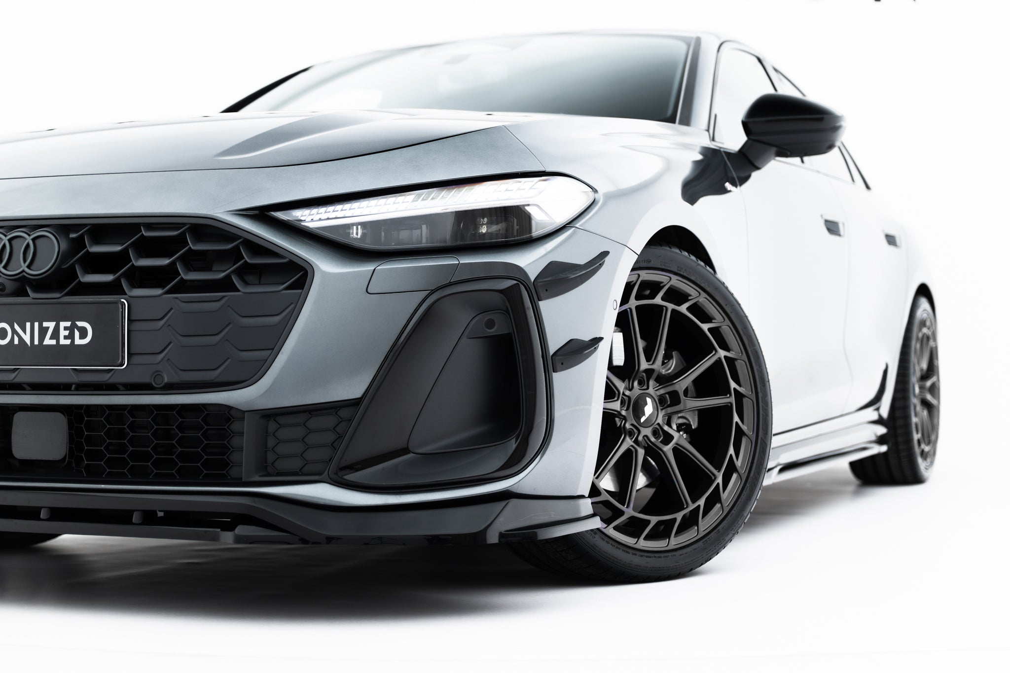 Maxton Design Stoßstangen Flaps Wings vorne Canards passend für Audi A5 S-Line / S5 Limousine / Avant B10