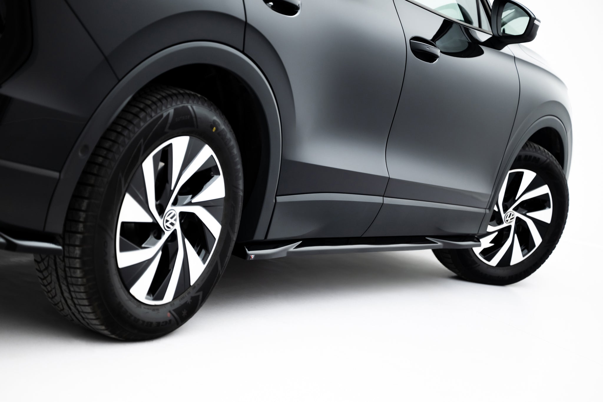 Maxton Design Street+ Seitenschweller Leisten passend für VW Tiguan Mk3 schwarz Hochglanz
