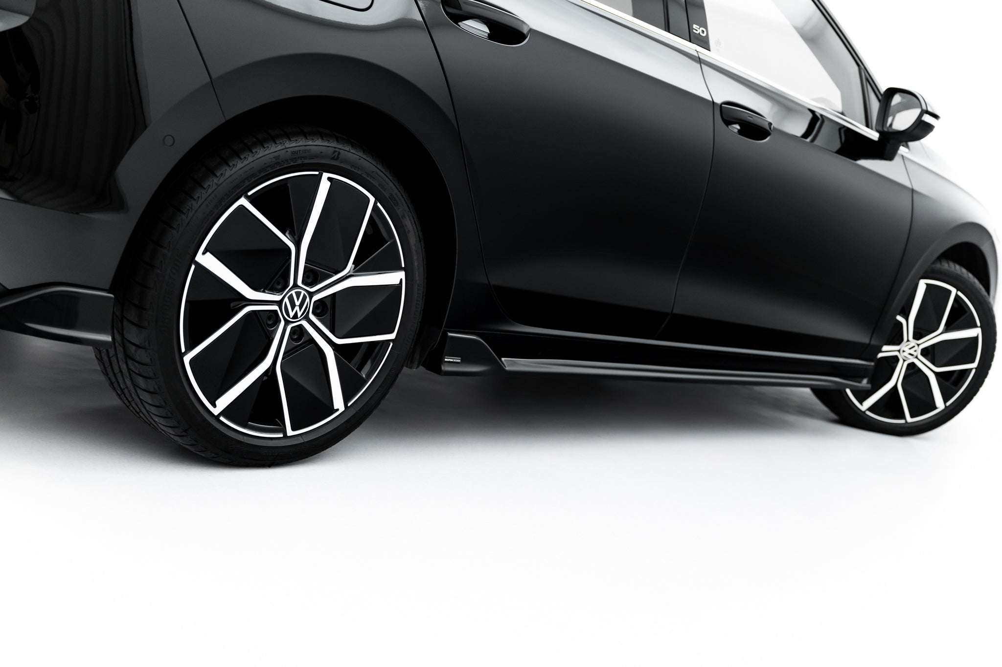 Maxton Design Street+ Seitenschweller Leisten passend für VW Golf Hatchback Mk8 Facelift schwarz Hochglanz